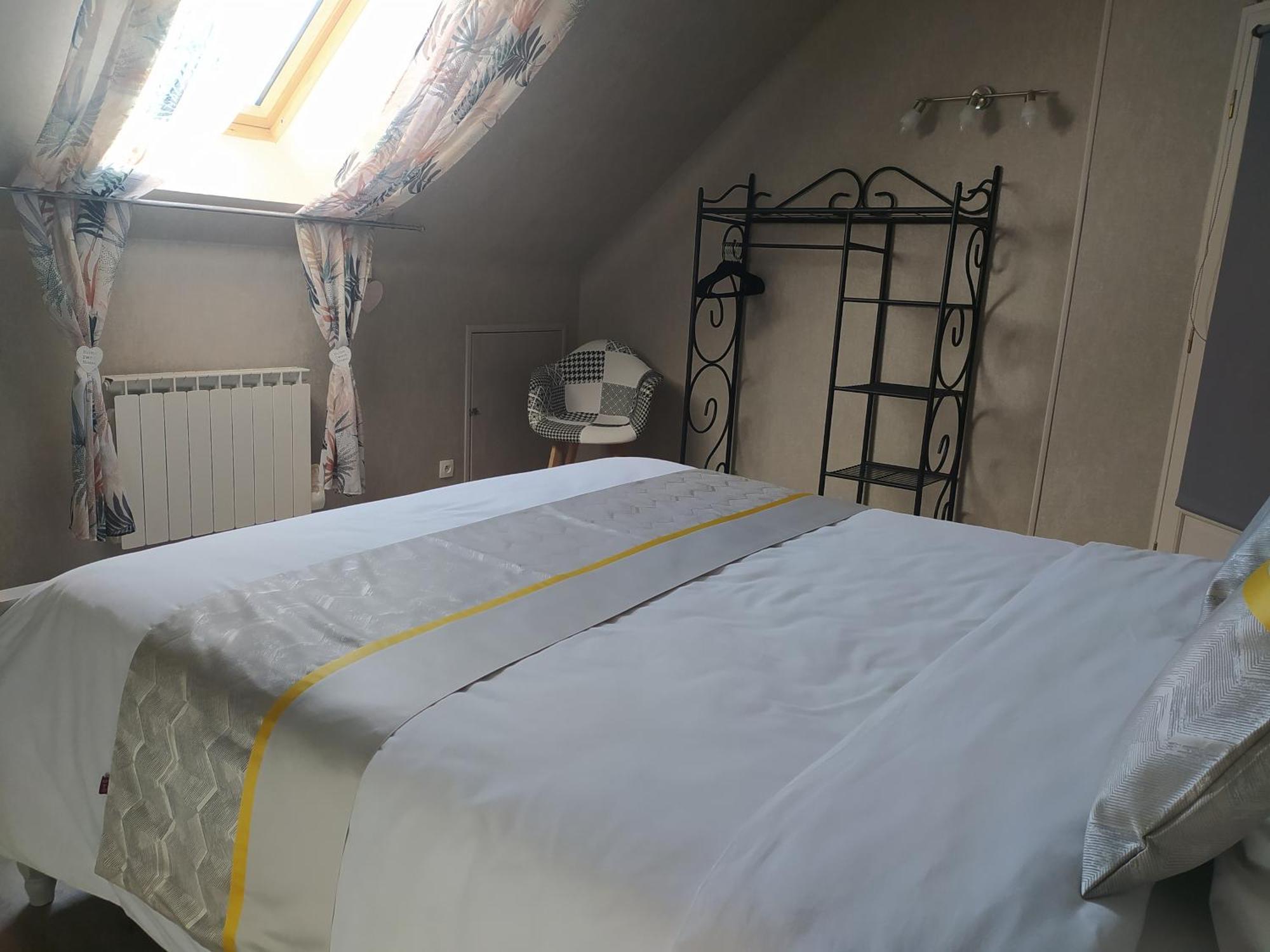 Des Roux Et Des Pious Suite De 35 A 60 M2 Et 3 Chambres Pour Groupe De 2 A 6 Personnes Civray-de-Touraine Exterior foto